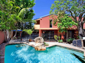 Ross Cres Spacious Private Beach House, Sunshine Beach